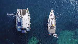 catamaran and yacht difference